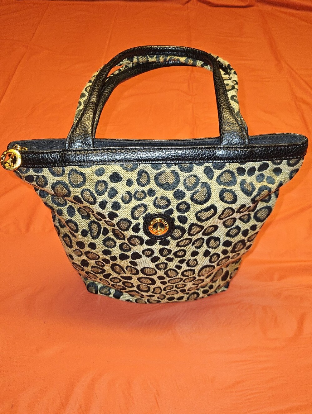 LA Tour Eiffel 1887 Authentic Mid-Tier Vintage  Shoulder Bag Unique Y2K Era GUC